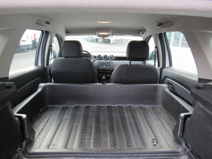 Vehiculo comercial Dacia Duster 4 x 4 DCI 115 4X4 SOCIETE (2 PLACES)  - 6