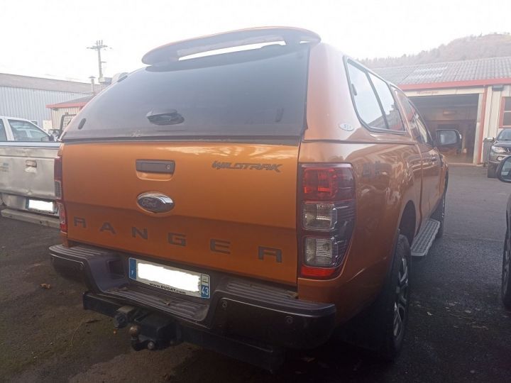 Vehiculo comercial Ford Ranger 4 x 4 3.2 TDCI 20V PICKUP SUPER CABINE 4X4 200 CV Orange - 4