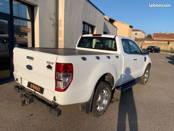 Vehiculo comercial Ford Ranger 4 x 4 SUPER CABINE 2.2 TDCI 160CH XLT 4X4 Blanc - 11