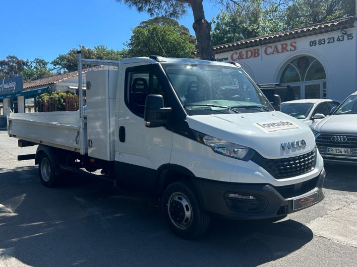 Vehiculo comercial Iveco Daily Chasis cabina CHASSIS CABINE C 35 C 16 EMP 3750 QUAD-LEAF BVM6 Blanc - 1