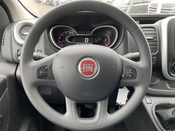 Vehiculo comercial Fiat Talento Furgón II FOURGON TOLE L1H1 1.6 MULTIJET 145 PACK PRO NAV Gris clair - 30
