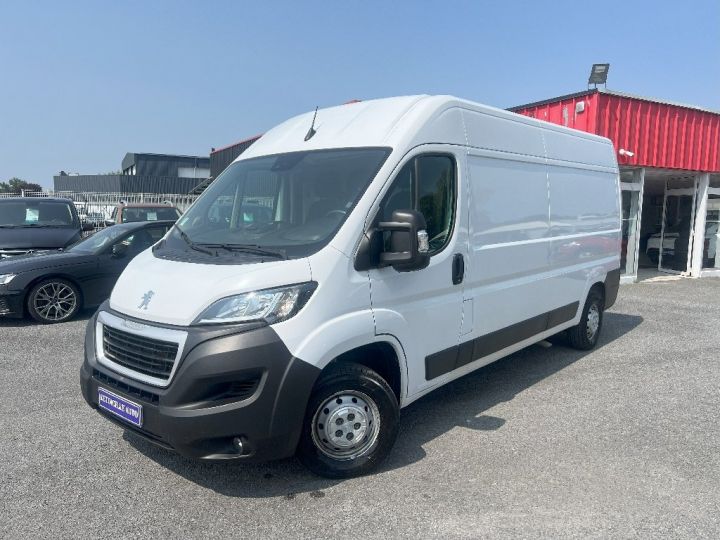 Vehiculo comercial Peugeot Boxer Furgón FOURGON TOLE 330 BLUEHDI 140 Blanc - 1