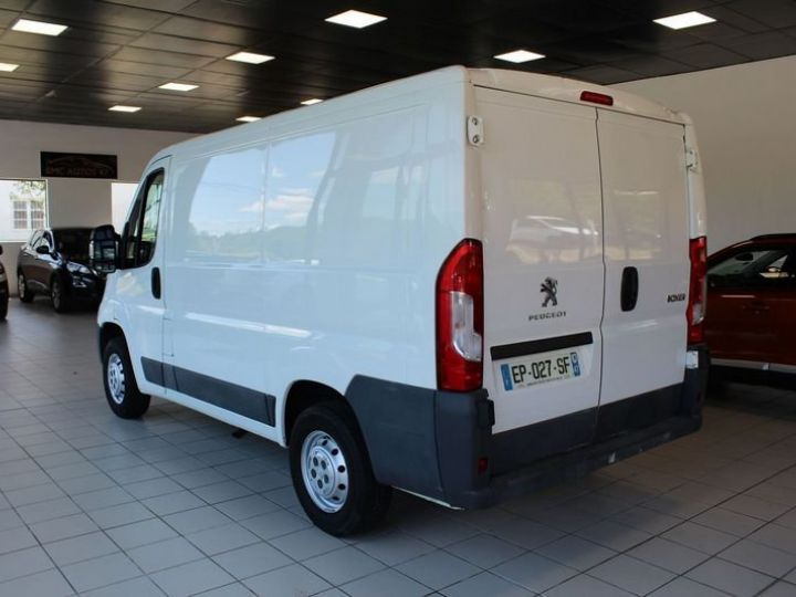 Vehiculo comercial Peugeot Boxer Furgón FOURGON TOLE 333 L1H1 BLUEHDI 110 PREMIUM  - 6