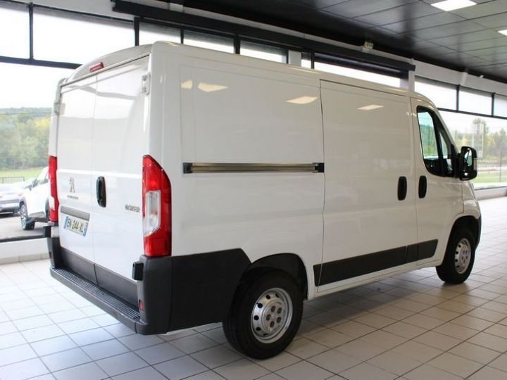 Vehiculo comercial Peugeot Boxer Furgón FOURGON TOLE 333 L1H1 BLUEHDI 110 PREMIUM  - 2