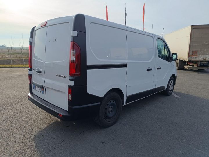 Vehiculo comercial Renault Trafic Furgón 120dci L1H1 BLANC - 4