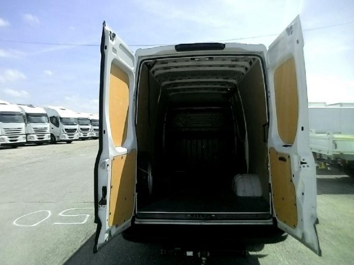 Vehiculo comercial Iveco Daily 35C13V12 Blanc - 3
