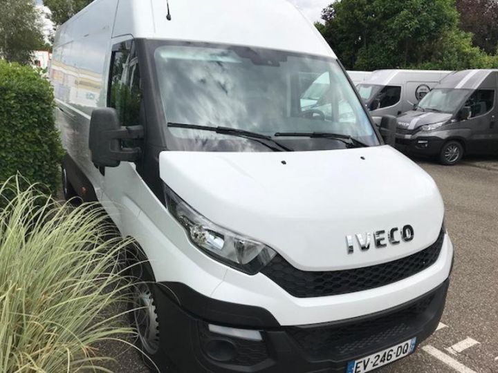 Vehiculo comercial Iveco Daily 35S15/2.3V16 - 18 500 HT Blanc - 2