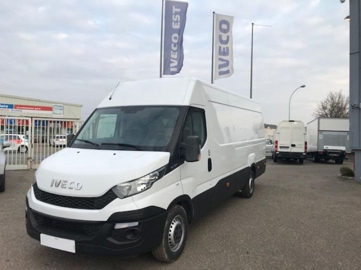 Vehiculo comercial Iveco Daily 35S17V16 - 22500 HT Blanc - 1