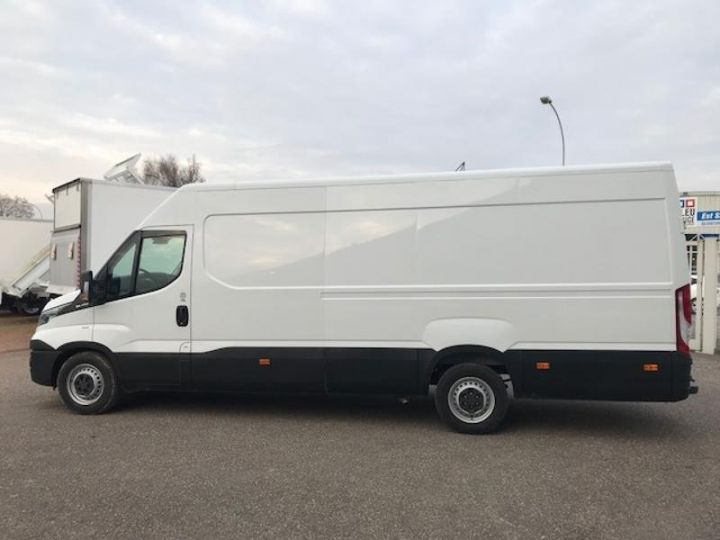 Vehiculo comercial Iveco Daily 35S17V16 - 22500 HT Blanc - 4