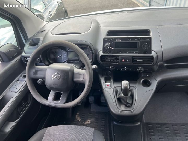 Vehiculo comercial Citroen Berlingo Otro 1.6 blue hdi 100 cv club Blanc - 2