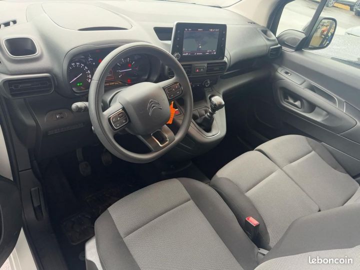 Vehiculo comercial Citroen Berlingo Otro HDI 100CH Garantie 6 ans GPS Apple Carpaly Camera Recul 15P 289HT-mois Blanc - 5