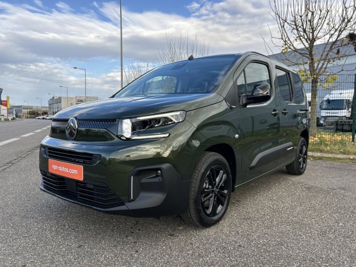 Vehiculo comercial Citroen Berlingo Otro Taille M BlueHDi 130 S&S EAT8 Shine Toit vitré Pack HIVER Vert Métallisé - 1