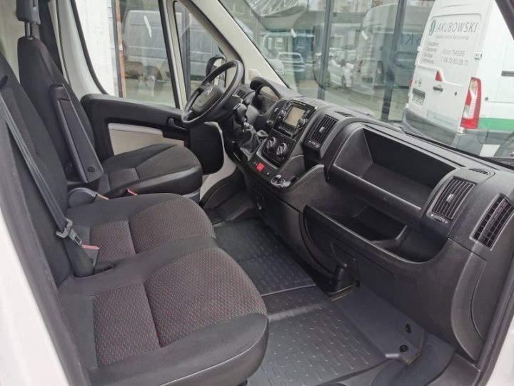 Vehiculo comercial Citroen Jumper Otro Fg 33 L2H2 2.2 HDi 130 Business Blanc Banquise - 11