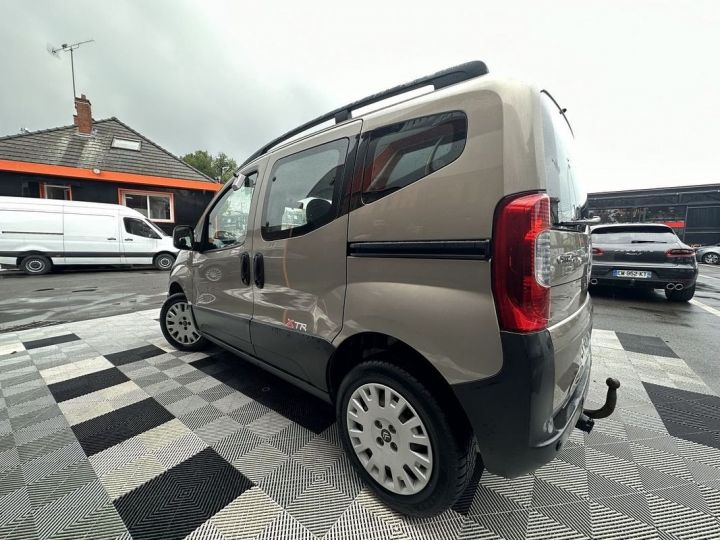 Vehiculo comercial Citroen Nemo Otro 1.3 HDI75 FAP XTR IV 5P Marron - 7