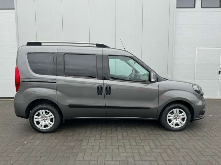 Vehiculo comercial Fiat Doblo Otro 1.6 MJET -- 5 places faible kilométrage Gris Métallisé - 7