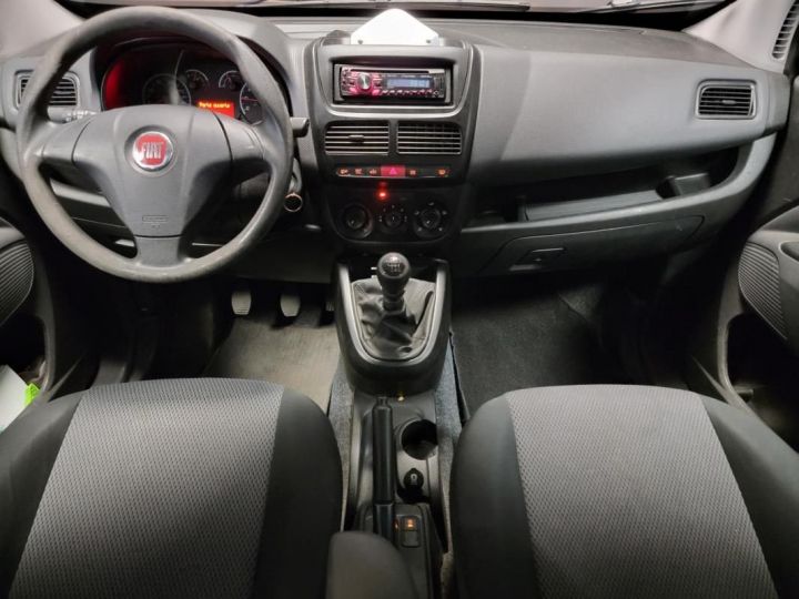 Vehiculo comercial Fiat Doblo Otro COMBI MAXI 5pl 1.6 JTD 105ch DYNAMIC + ATTELAGE Autre - 13