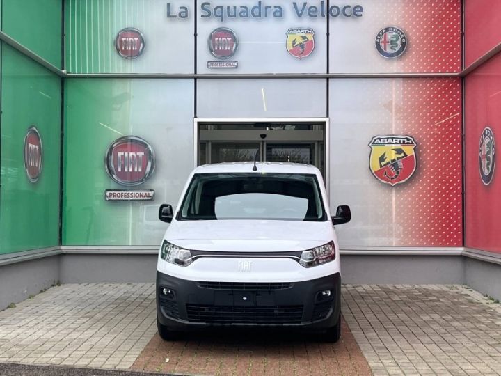 Vehiculo comercial Fiat Doblo Otro Fg M 800kg Electrique 136ch Batterie 50 kWh Pro Lounge Connect Blanc Icy - 2