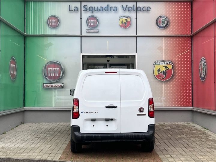 Vehiculo comercial Fiat Doblo Otro Fg M 800kg Electrique 136ch Batterie 50 kWh Pro Lounge Connect Blanc Icy - 8