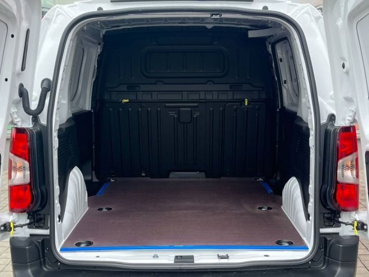 Vehiculo comercial Fiat Doblo Otro Fg M 800kg Electrique 136ch Batterie 50 kWh Pro Lounge Connect Blanc Icy - 10