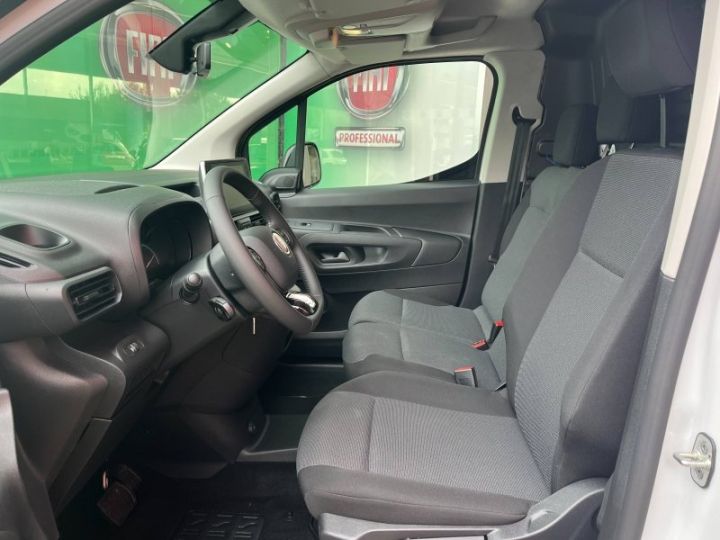 Vehiculo comercial Fiat Doblo Otro Fg M 800kg Electrique 136ch Batterie 50 kWh Pro Lounge Connect Blanc Icy - 15