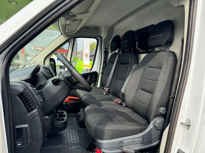 Vehiculo comercial Fiat Ducato Otro 2.2HDi L2-H2 Camera DAB+ 3 Zit Blanc Métallisé - 9