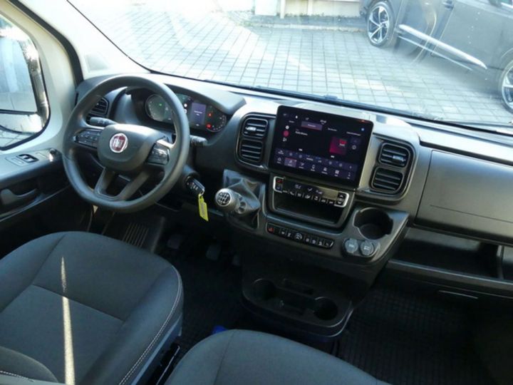 Vehiculo comercial Fiat Ducato Otro 2024 Kasten MIXTO 35 140 L4H2 AHK/KAM/DIGITAL  - 9