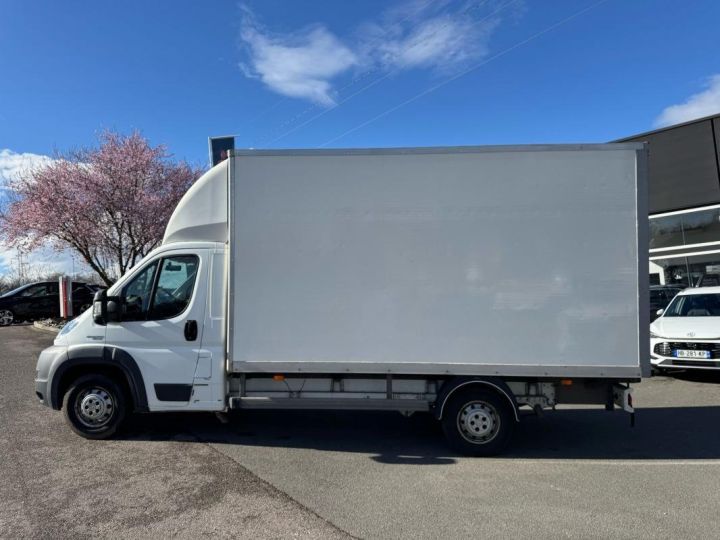 Vehiculo comercial Fiat Ducato Otro CCB PACK PRO 20m3 HAYON 2.3 MJET 130CV Blanc Verni - 4