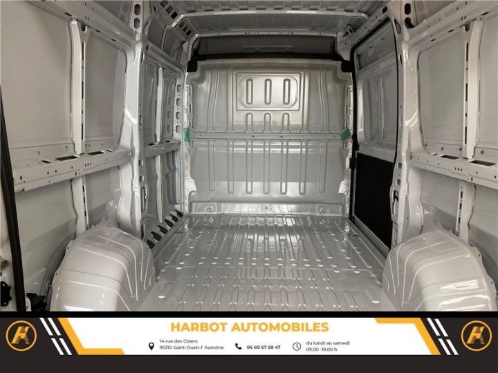 Vehiculo comercial Fiat Ducato Otro iv Tole 3.3 m h2 h3-power 140 ch pack pro lounge connect Blanc - 6