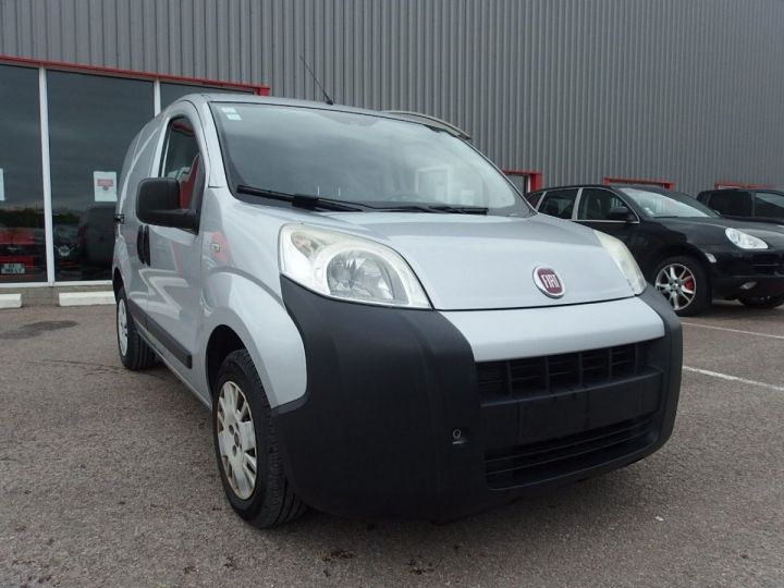 Vehiculo comercial Fiat Fiorino Otro 1.3 MULTIJET 16V 75CH PACK CD CLIM Gris - 1