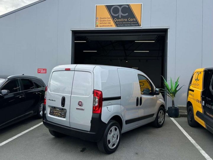 Vehiculo comercial Fiat Fiorino Otro Gris Métallisé - 28