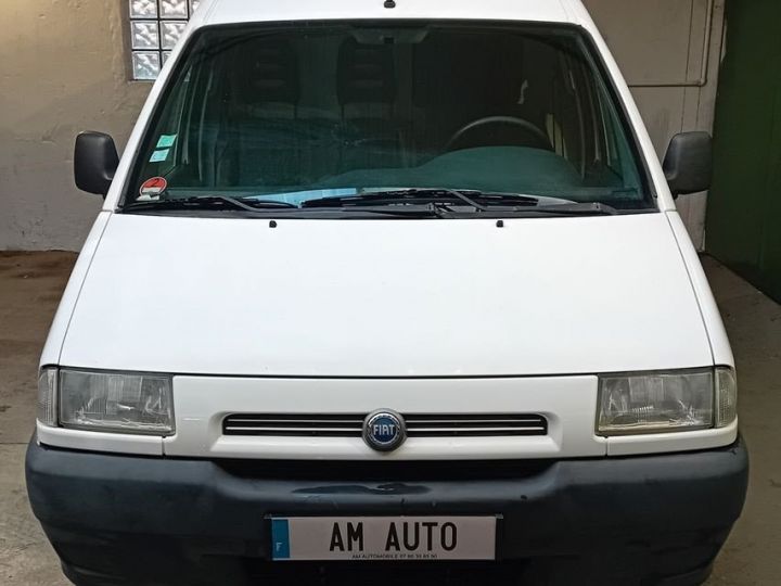 Vehiculo comercial Fiat Scudo Otro 2.0 JTD Blanc - 1