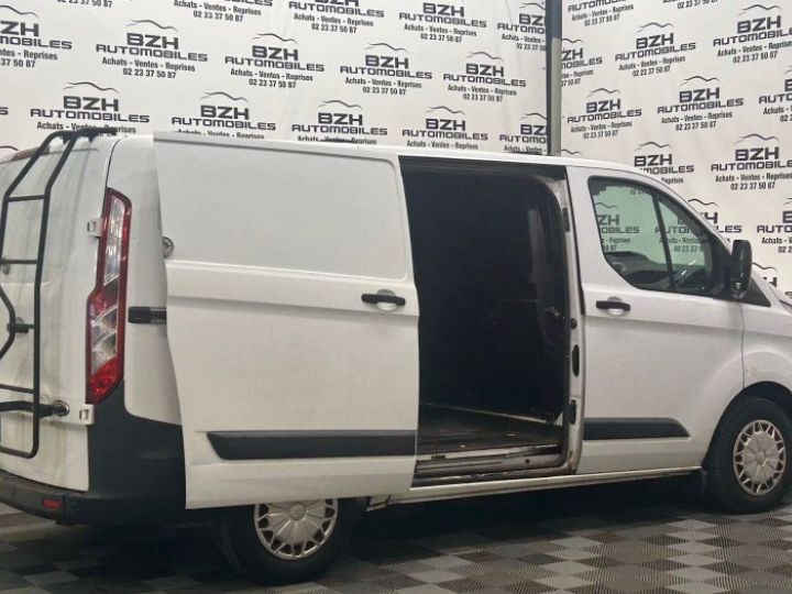 Vehiculo comercial Ford Transit Otro CCB 330C 2.2 TDCI 125CH TRACTION GARANTIE 12 MOIS Blanc - 7