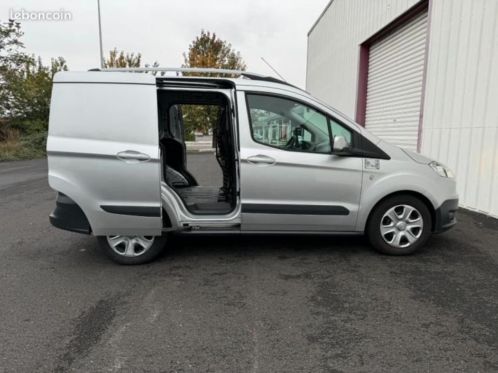 Vehiculo comercial Ford Transit Otro COURIER FOURGON 1.0 ECOBOOST 100 TREND DOUBLE PORTE LATERALE Gris - 19