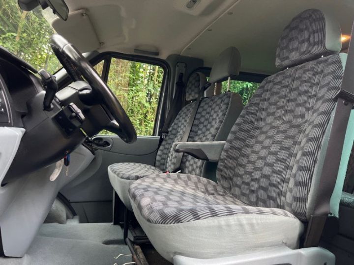 Vehiculo comercial Ford Transit Otro KOMBI 2.2 TDCI 110CH 6 PLACES GRIS - 9