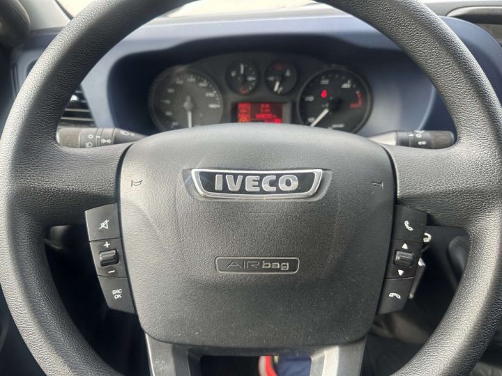 Vehiculo comercial Iveco Daily Otro 2019 60C18 Hi-tech CenRegSpondaIdra6200x2300x2850kg2200  - 9