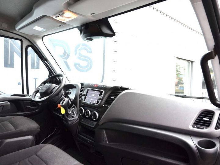 Vehiculo comercial Iveco Daily Otro 2022 35S18- Himatic -Laadklep- Luchtvering- 37150+BTW  - 6