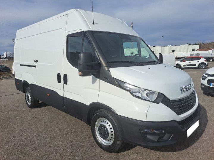 Vehiculo comercial Iveco Daily Otro FOURGON 35S16 V12 Blanc - 1