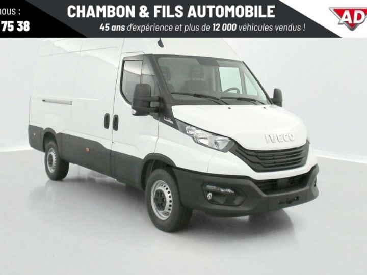Vehiculo comercial Iveco Daily Otro III 35S18HA8 3520L 3.0 180ch 12m³ Blanc - 1