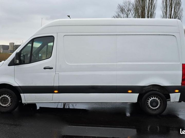 Vehiculo comercial Mercedes Sprinter Otro Mercedes VU FOURGON 2.2 214 CDI 145 3T0+TVA RECUPERABLE Blanc - 4