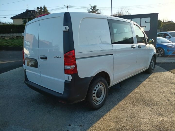 Vehiculo comercial Mercedes Vito Otro 114 CDI 136CH 5 PLACES MIXTO CABINE APPROFONDIE L1H1 Blanc - 4