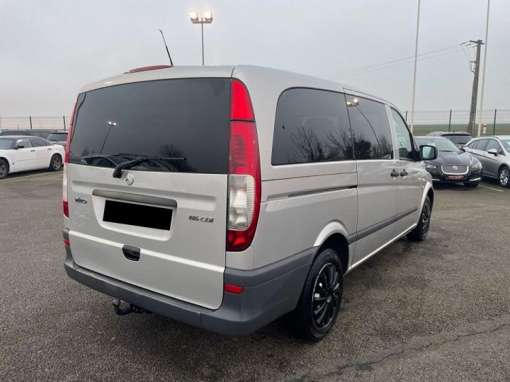 Vehiculo comercial Mercedes Vito Otro 116 CDI BE SHUTTLE COMBI LONG Gris Clair - 2