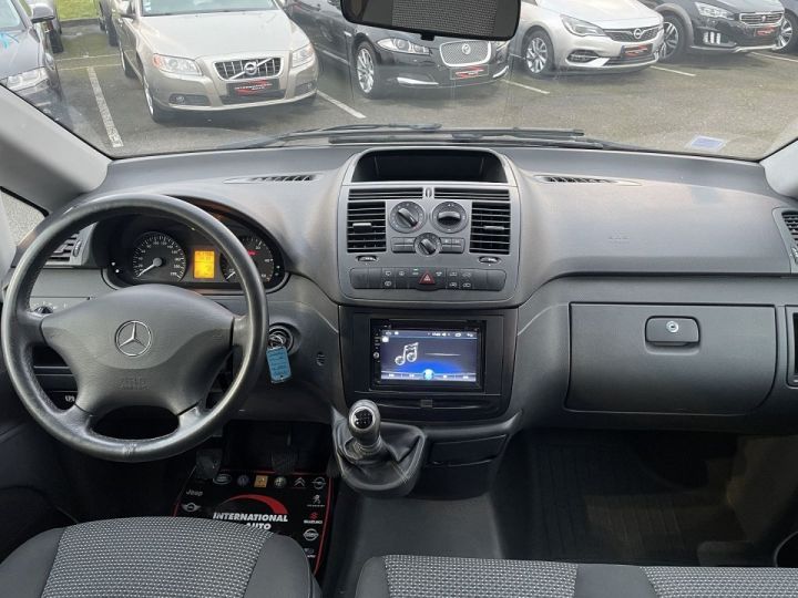 Vehiculo comercial Mercedes Vito Otro 116 CDI BE SHUTTLE COMBI LONG Gris Clair - 12