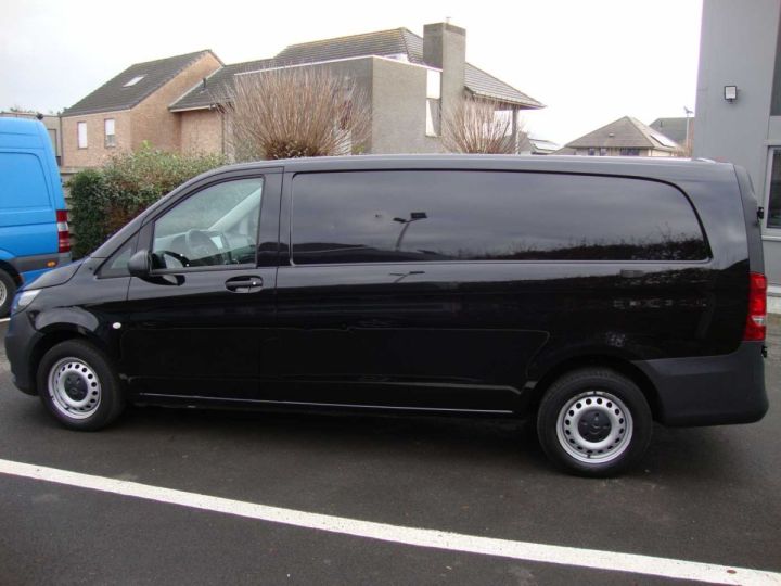 Vehiculo comercial Mercedes Vito Otro 116cdi, gps, L3, camera, 3 pl, 2023, btw in Noir - 4