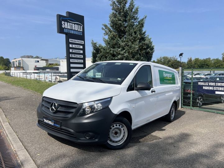 Vehiculo comercial Mercedes Vito Otro III 114 2.0 CDI 136ch Pro 9G-TRONIC 1erMain 15,000Kms Clim GPS Caméra 25,000euro H.T. TVA20% BLANC - 1