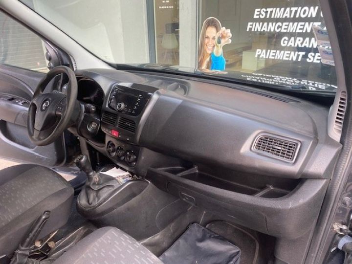 Vehiculo comercial Opel Combo Otro VAN  (X12) 1.3 CDTI (90Cv) Noir Laqué - 15