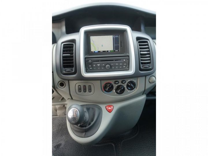 Vehiculo comercial Opel Vivaro Otro COMBI 2.0 CDTI - 115 - EcoFlex - S&S Tour Cosmo L1H1 9 Places Blanc - 9