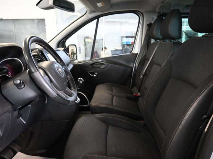 Vehiculo comercial Opel Vivaro Otro COMBI K2900 L2H1 1.6 CDTI 125 ch Bi-Turbo ecoFlex S/S Design Edition Gris - 7