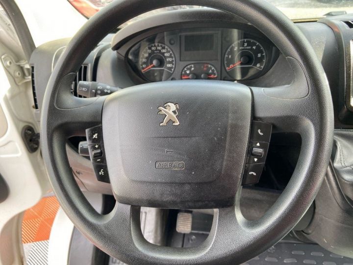 Vehiculo comercial Peugeot Boxer Otro 335 L1H1 BlueHDi 120 BV6 ASPHALT GPS Caméra Blanc - 25