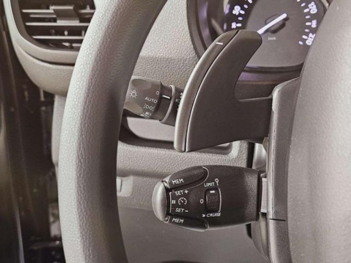 Vehiculo comercial Peugeot Expert Otro CABINE APPROFONDIE CA FIXE XL BLUEHDI 180 S&S EAT8 Noir - 31