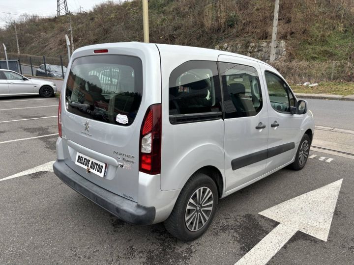 Vehiculo comercial Peugeot Partner Otro 1.6 HDi92 FAP Active 7 places GRIS - 7